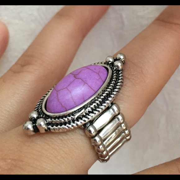 Ring - Picture 2 of 3